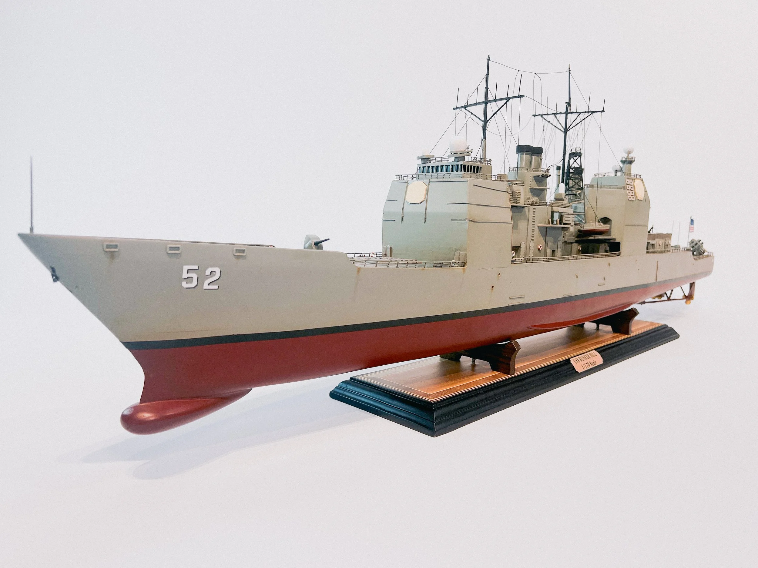 Museum of Military Models - USS Bunker Hill (CG-52)